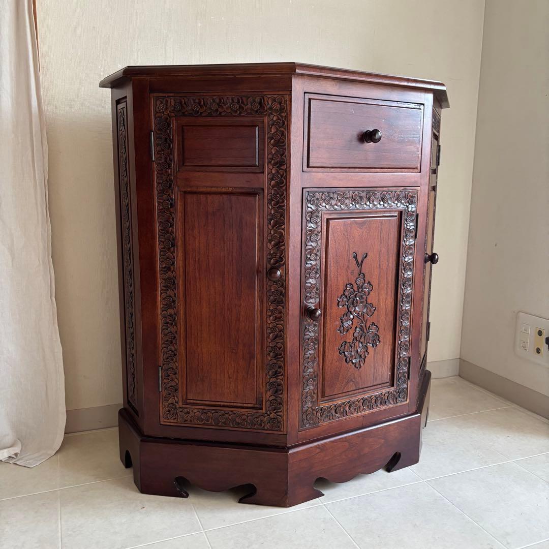 アンティーク　ヨーロピアン　彫刻　コンソール　飾り棚　キャビネット