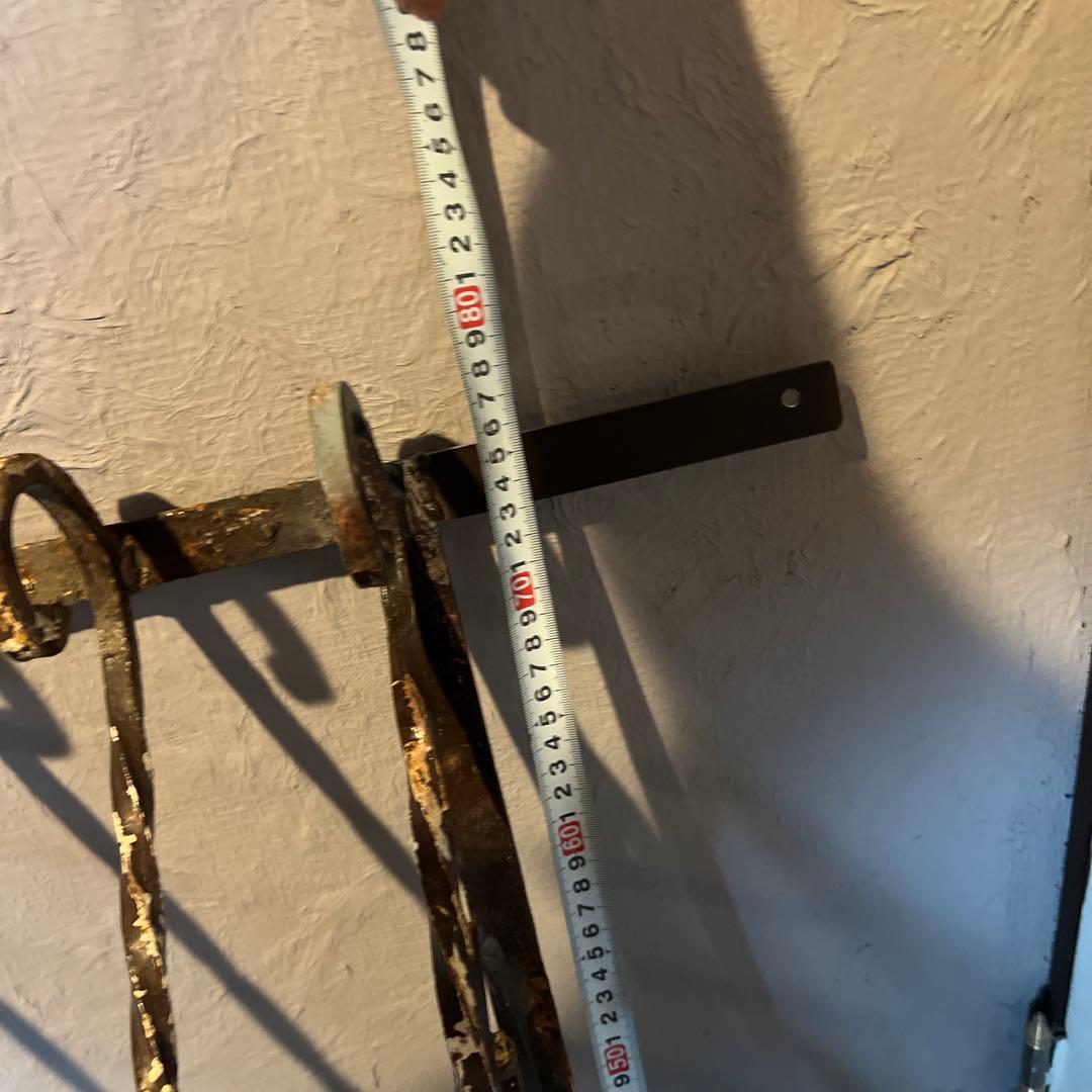 大きな変わった形のアンティークのアイアン＊ガーデニングにぴったり