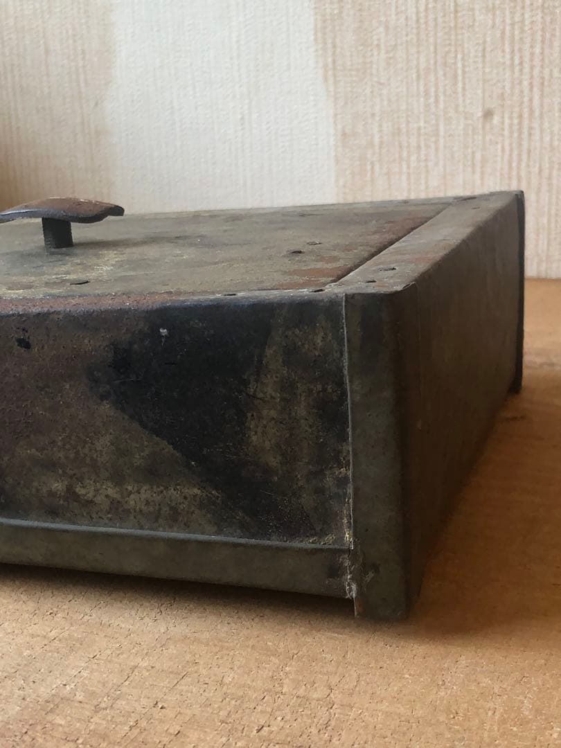 錻力の硯箱　文箱　ブロカント　ブリキ