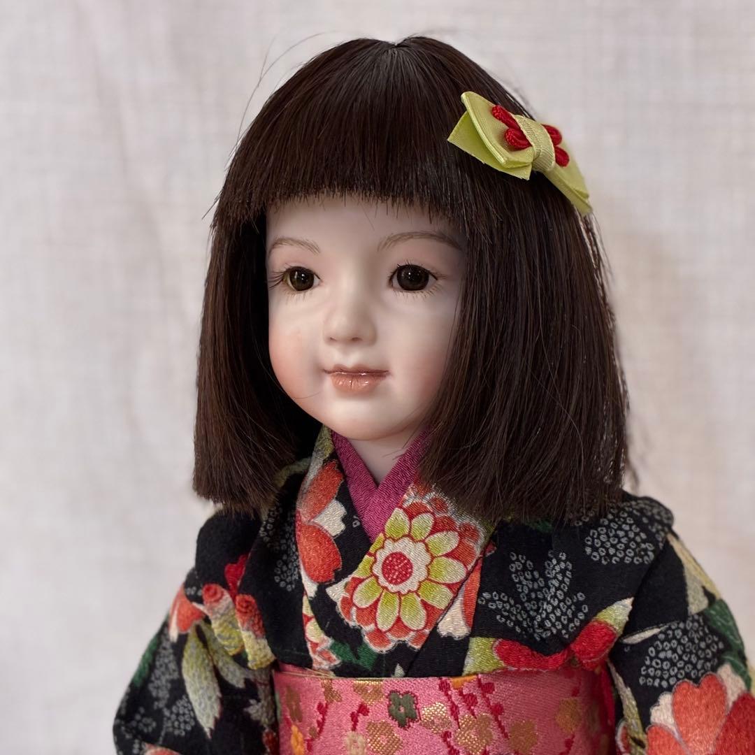 三輪輝子　市松人形