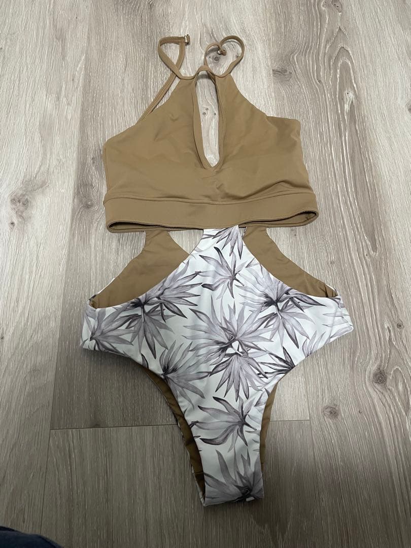 【美品】ALEXIA STAM 水着　Mサイズ