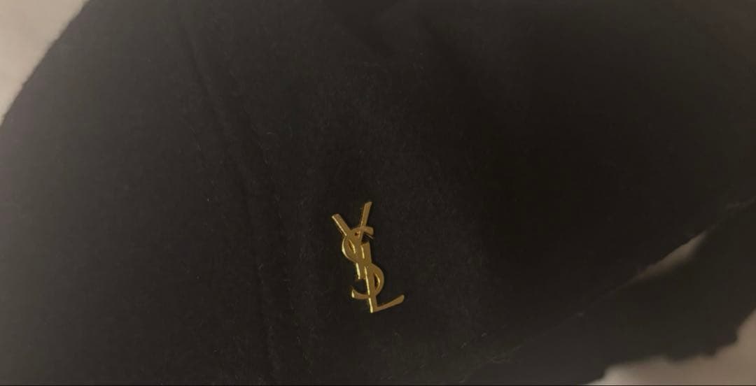 YSL ブラック ベースボールキャップ