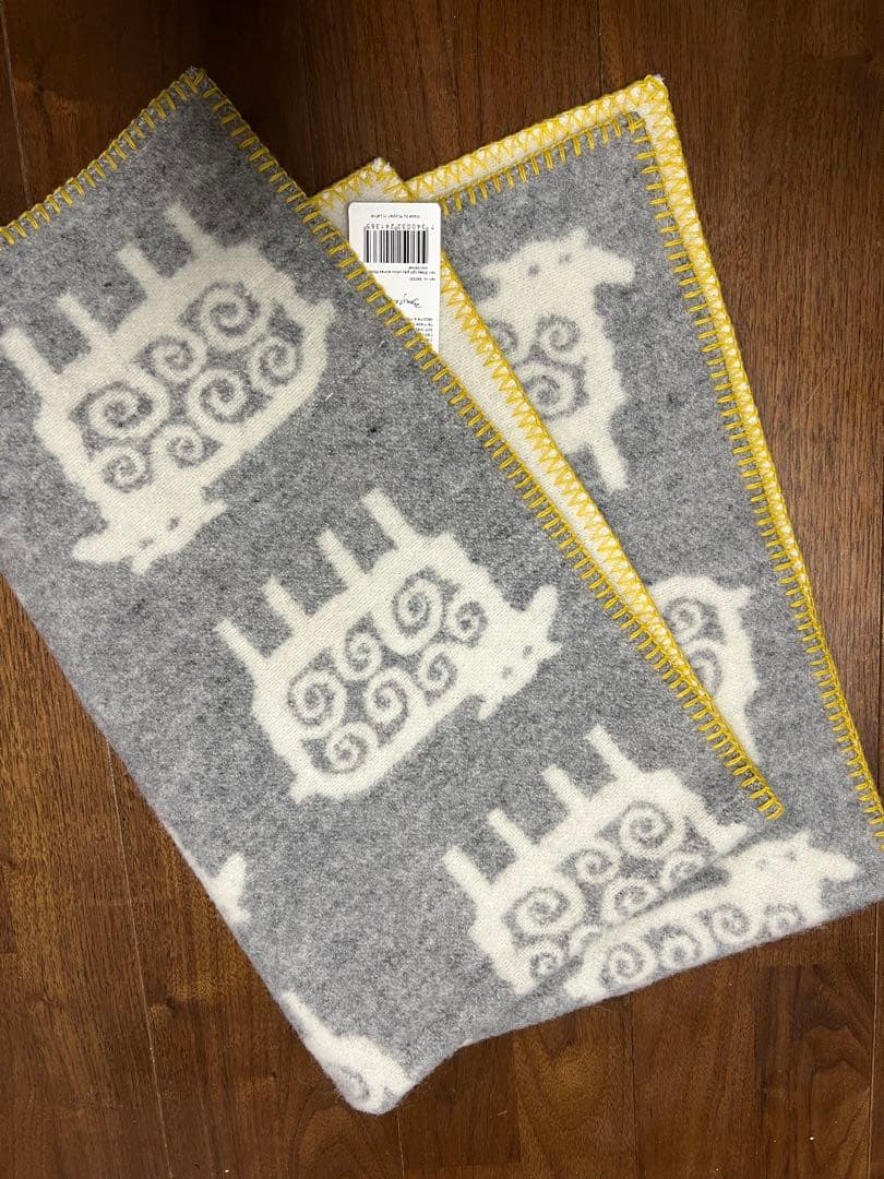 KIRPPAN 羊模様 ウール混合ブランケット