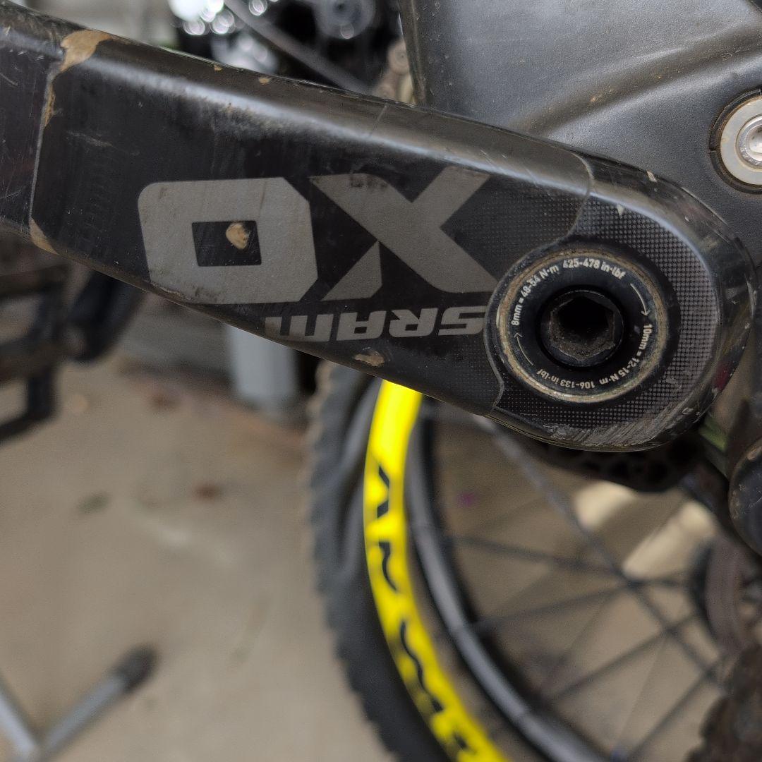 キ*グ様 サンタクルーズv10 ハンドルフレームカーボンホイールマグ 購入時85