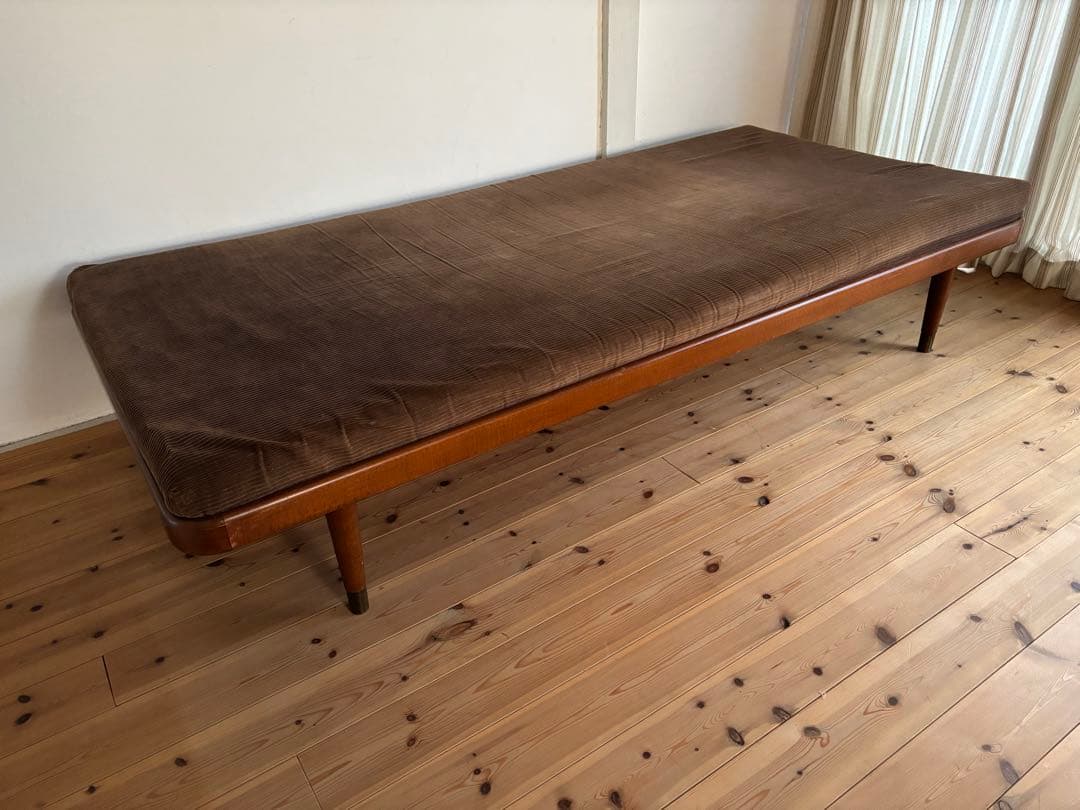 北欧ヴィンテージ　デンマーク　チーク　デイベッド