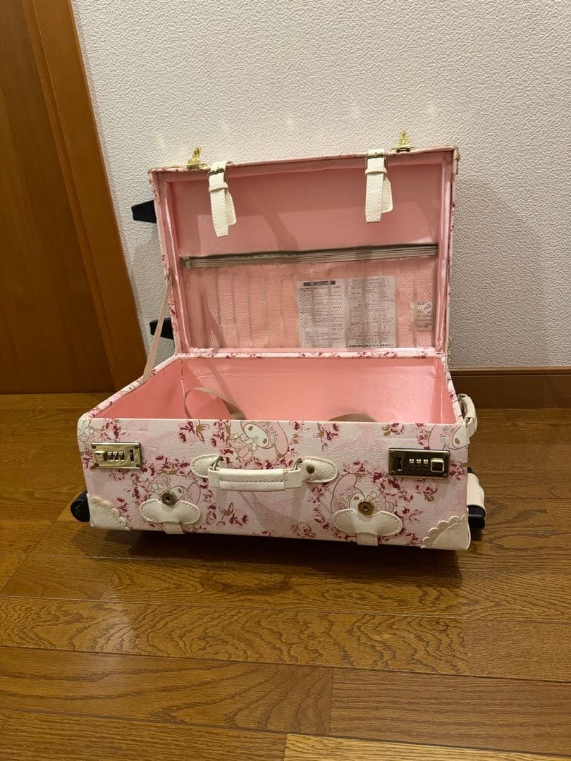 マイメロ　トランク　キャリーケース　リズメロ　リズリサ　サンリオ