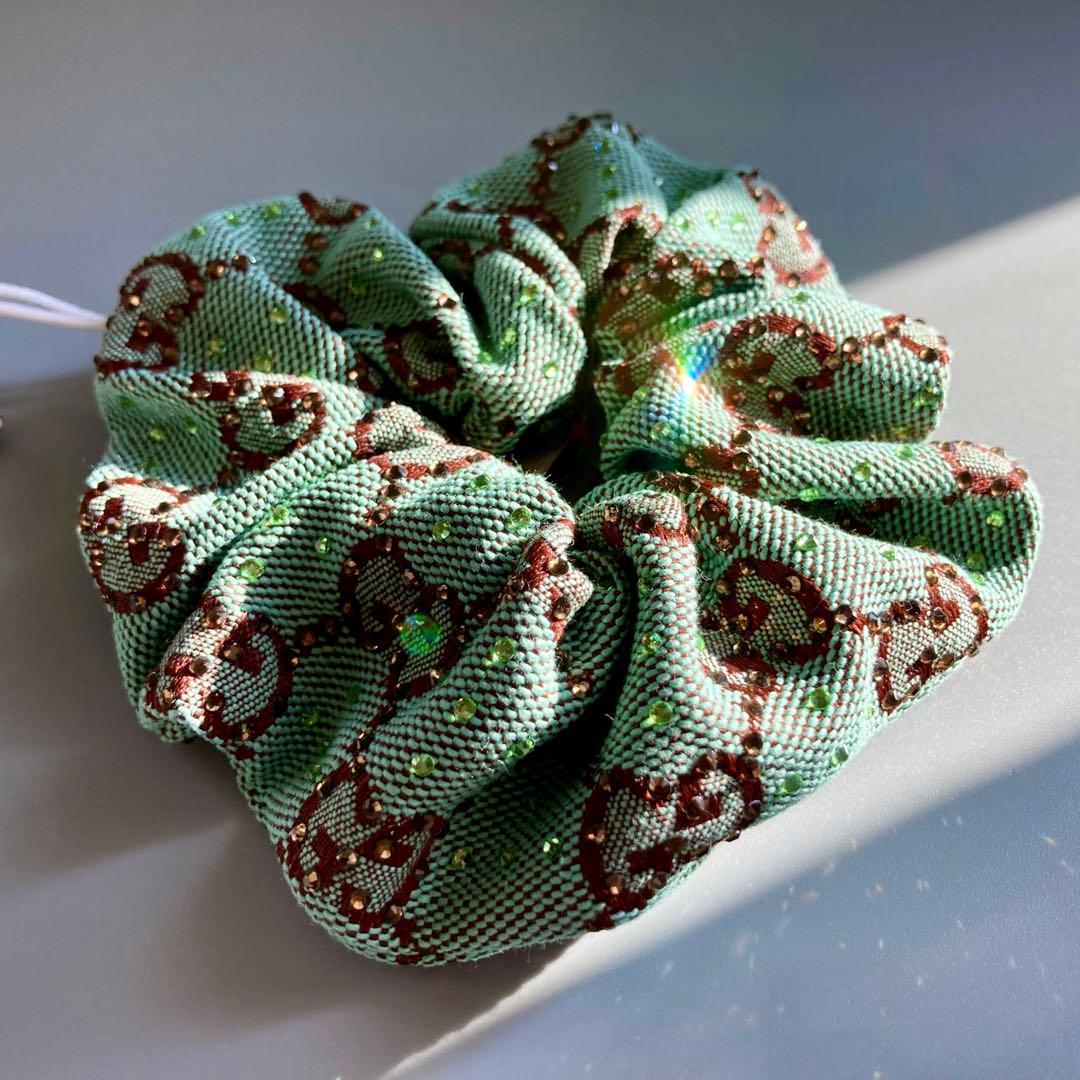 希少 新品 未使用 GUCCI グッチ シュシュ ヘアゴム GG ラインストーン