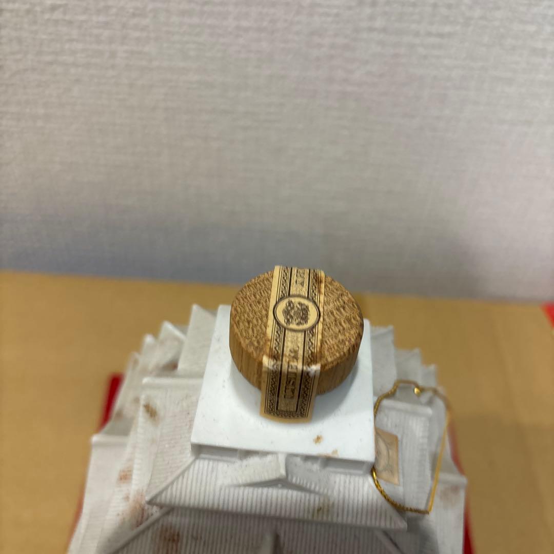 サントリーウイスキーローヤル　大阪城型ボトル　400周年記念ボトル　陶器　未開封