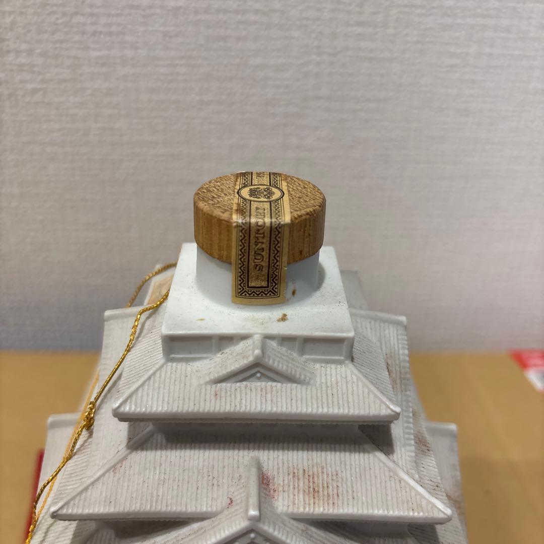 サントリーウイスキーローヤル　大阪城型ボトル　400周年記念ボトル　陶器　未開封