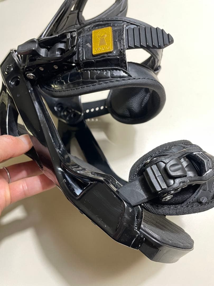 SALOMON スノーボードビンディング ARCADEブラック S/M