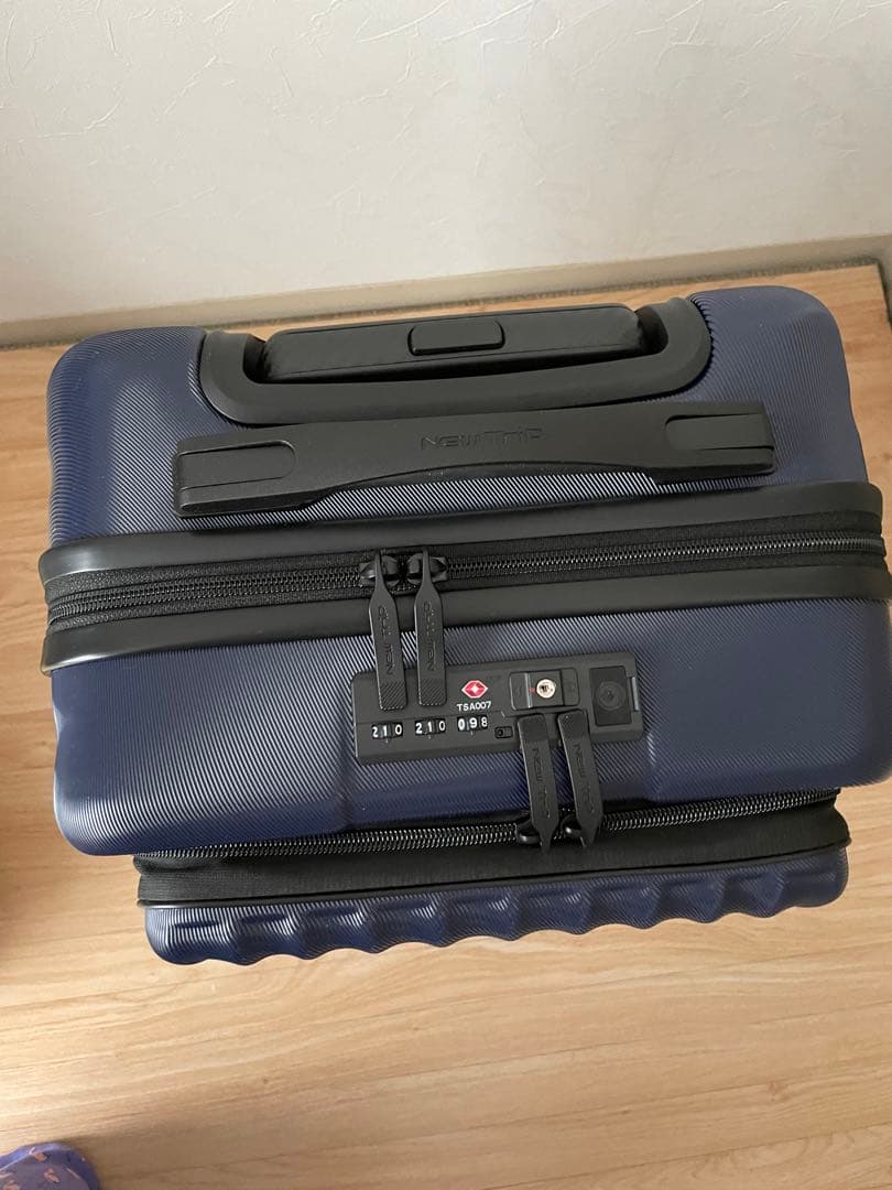 NEW TRIP スーツケース　機内持ち込み　新品