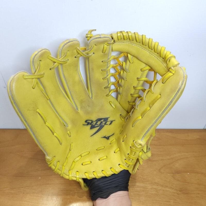 ミズノ セレクトナイン ナチュラルライム 左投げ用 美品 外野用 軟式グローブ