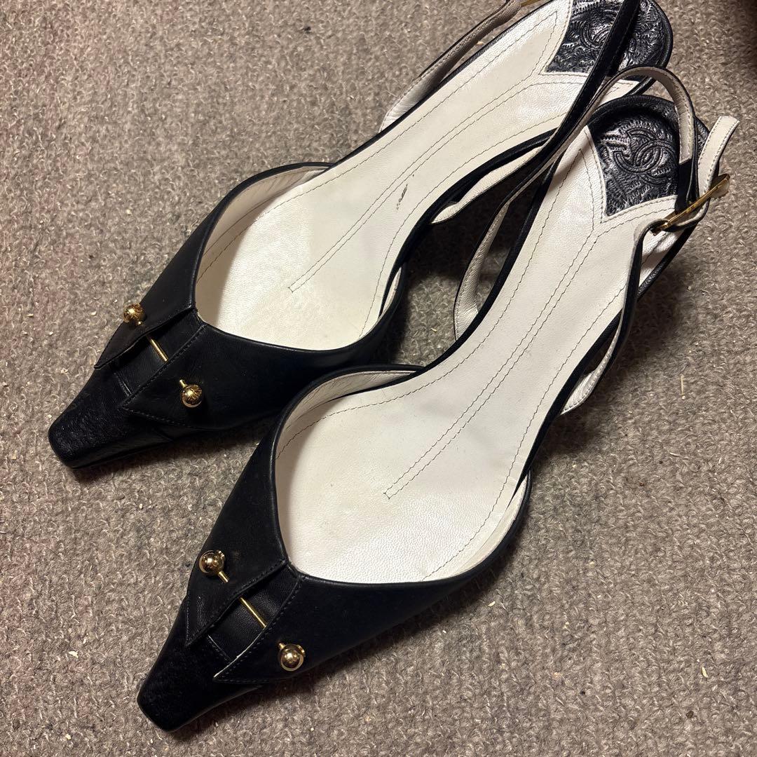 シャネル　CHANEL ロゴデザイン　パンプス　37 サイズ　24センチ　美品
