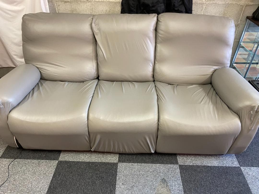 ニトリ　電動リクライニングソファ ブラック グレー 合成皮革