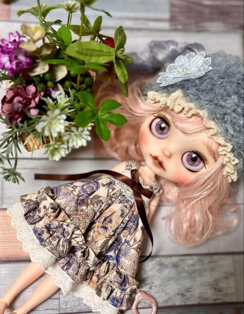 限定価格　カスタムアイシードール　ネオサイズ　白肌　ベージュピンク