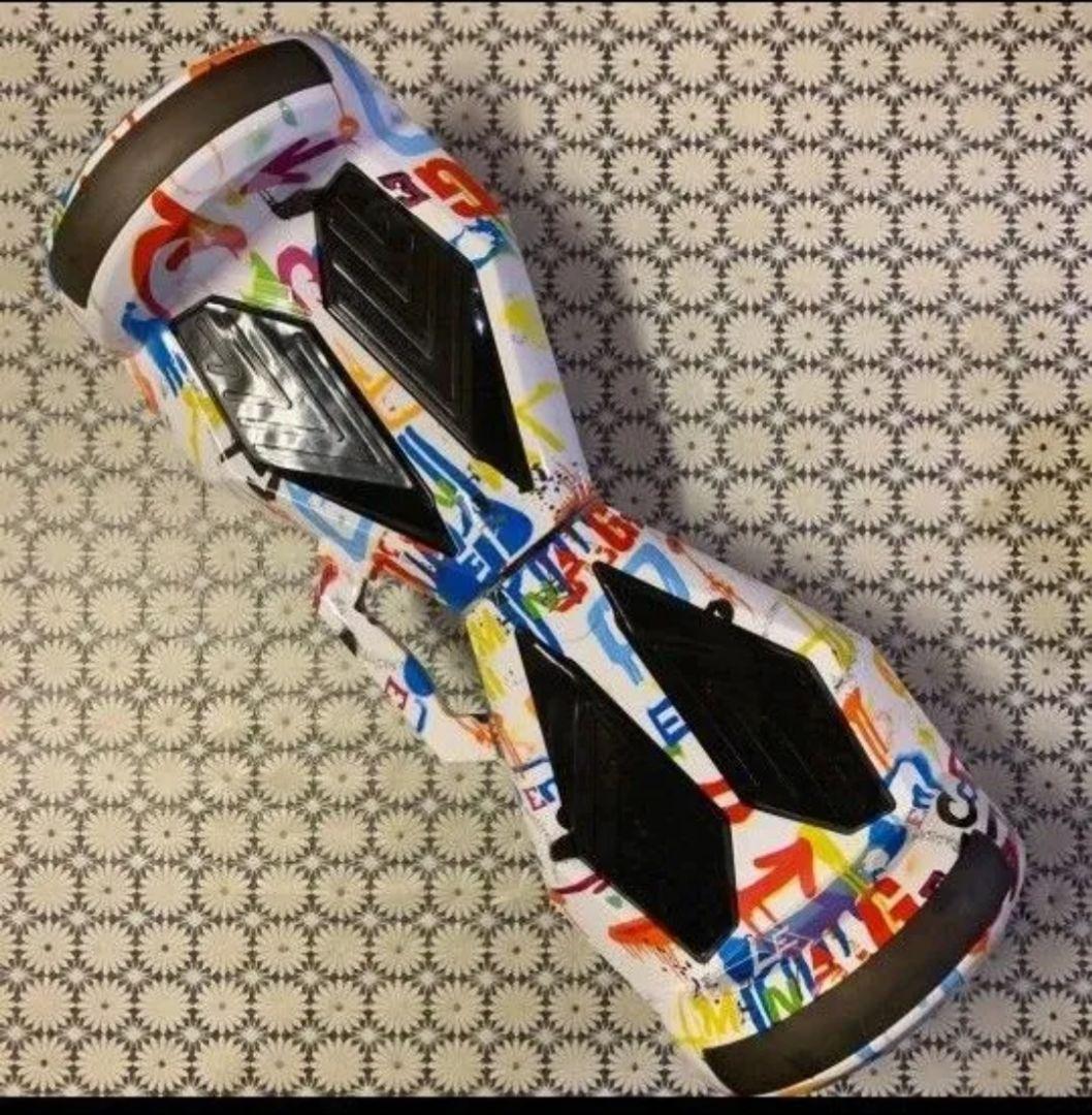 ☆カラフル 電動スケボー セグウェイ LEDライト付☆