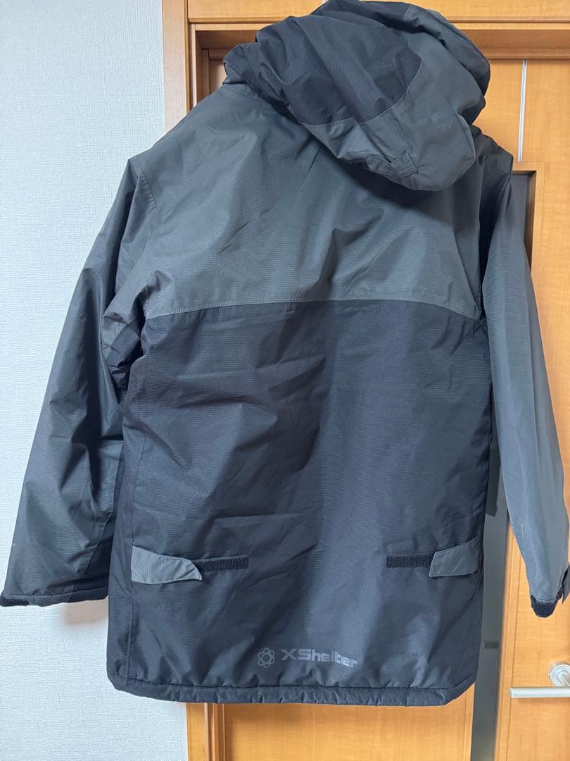 エックスシェルター(R)断熱αイージスプレミアム防水防寒スーツ 4L新品　未使用