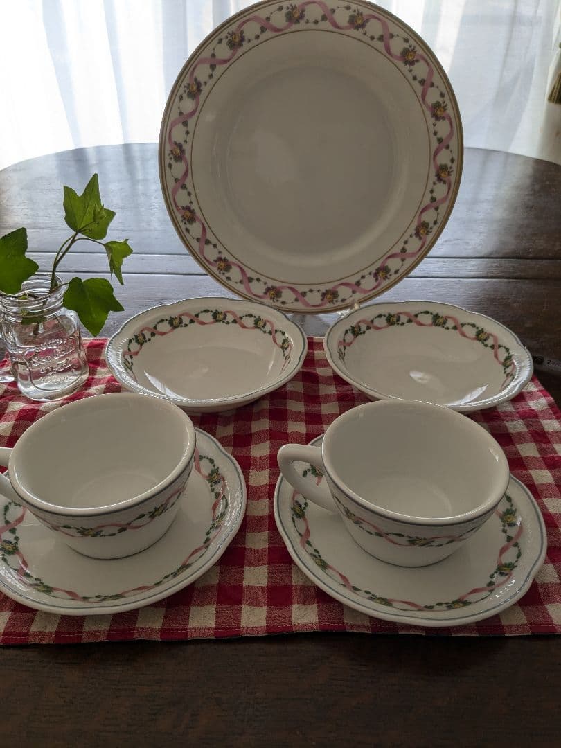 リチャード・ジノリ　プリマベーラ　お値下げ‼️クリスマスにいかがですか？