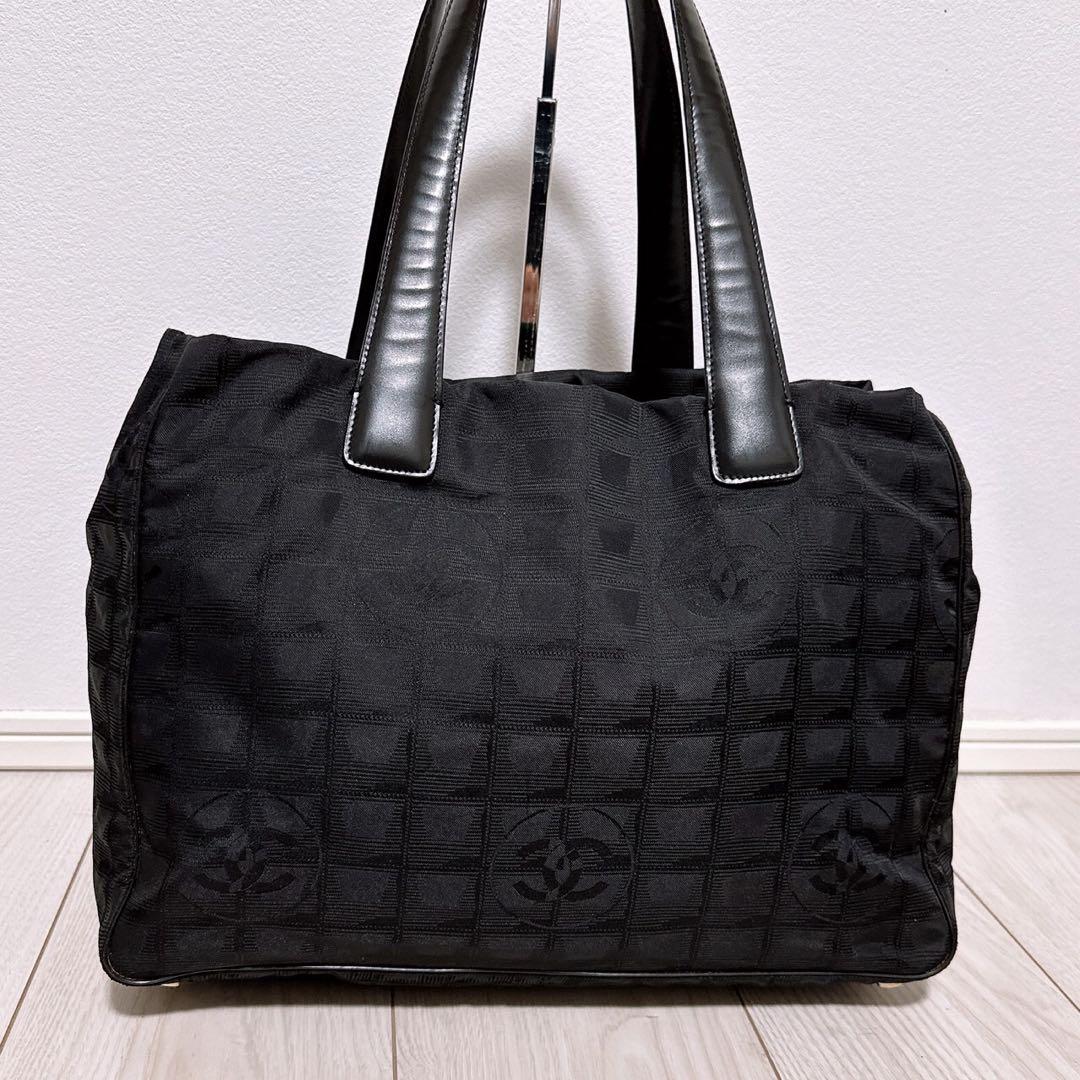 《美品》CHANEL(シャネル)トートバッグ ニュートラベルラインMM