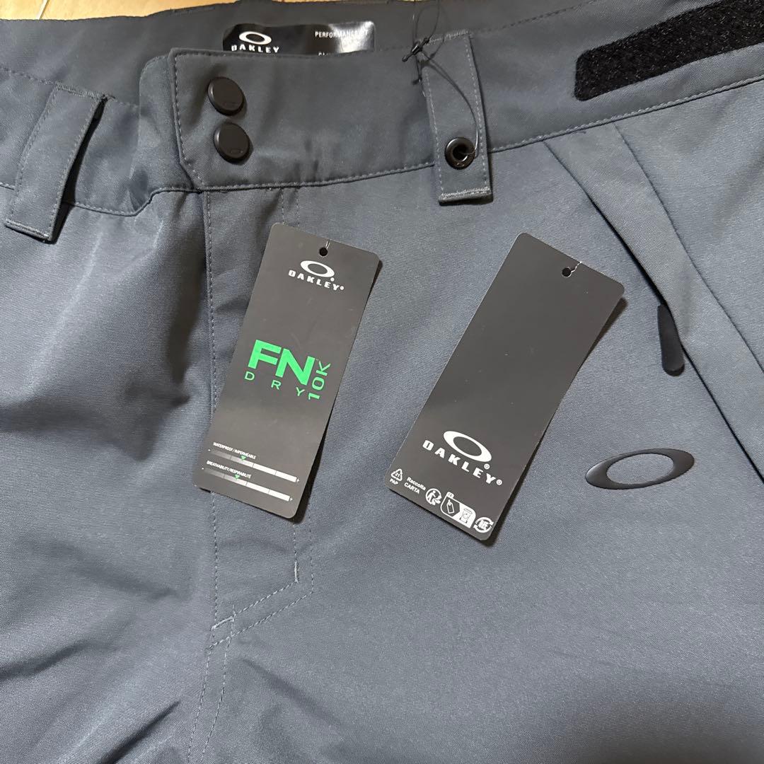 Oakley FN Dry スノーボードパンツ グレー