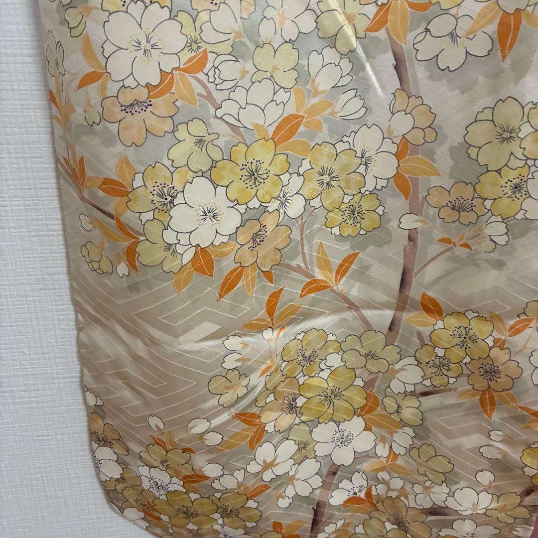 【美品】【振袖】総柄 桜 紗綾形地紋 朱色×アイボリー 卒業式 袴用にも