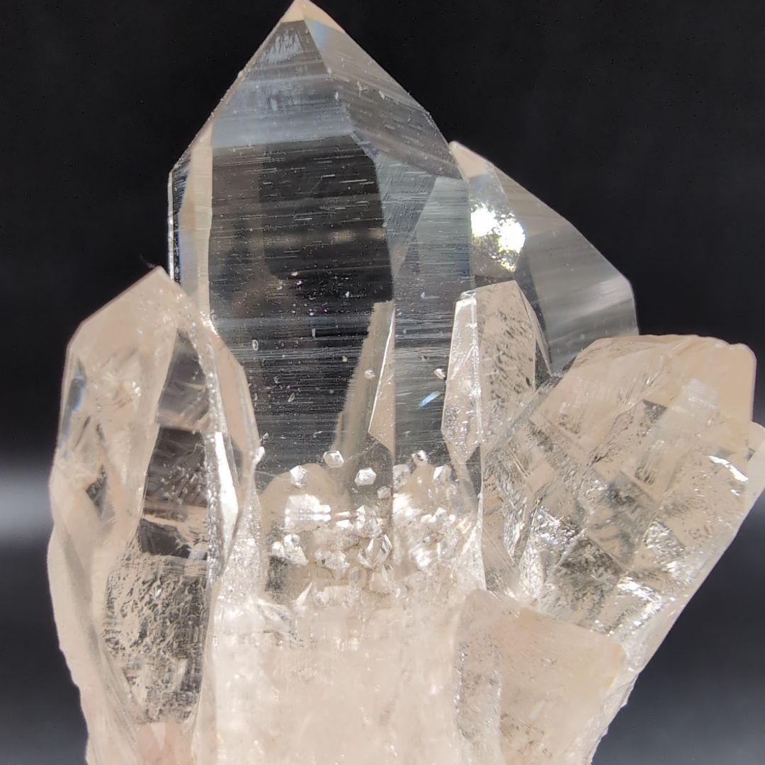 高品質 ガネッシュヒマール産　水晶　ポイント C