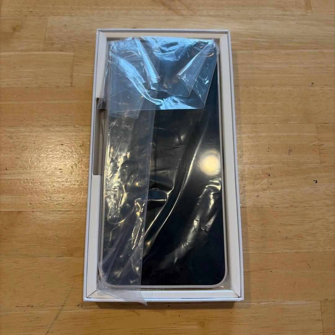 docomo AQUOS wish 4 ベージュ 未使用