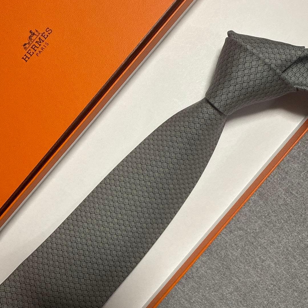 エルメス　ネクタイ　グレー　シルクジャガード