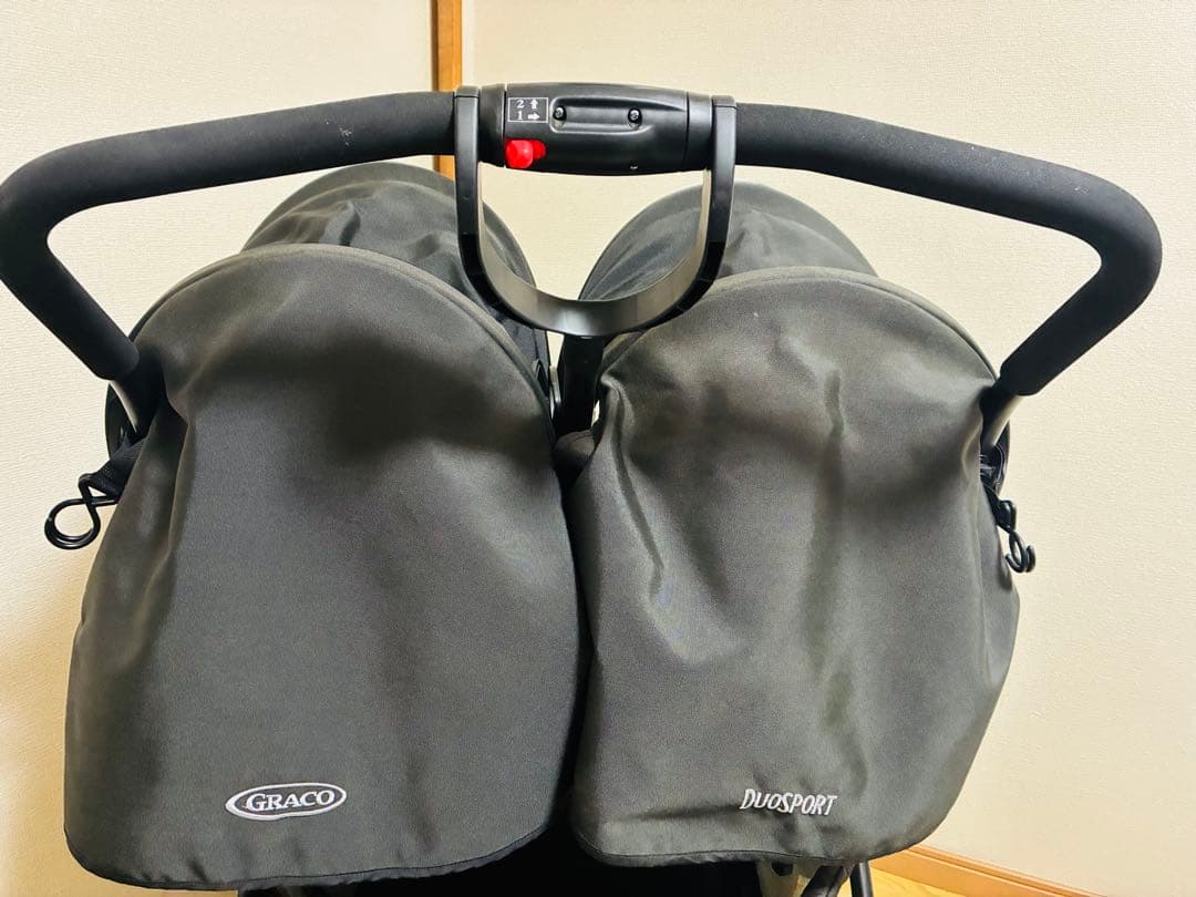 グレコ　デュオスポーツ2人乗りベビーカー