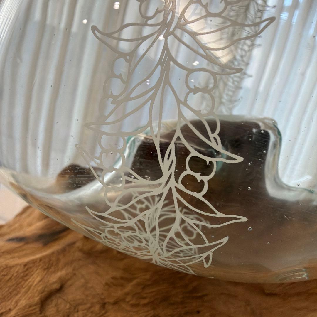 ⭐️超美品Hawaiiガラス花瓶 木製スタンド付き定価¥16000