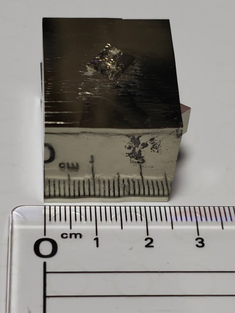 パイライト　立方体　大