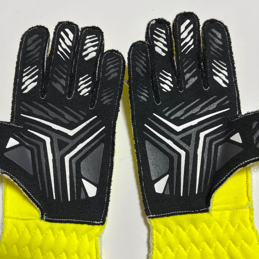 新品未使用　OMP ONE-S イエロー FIA規格8856-2000