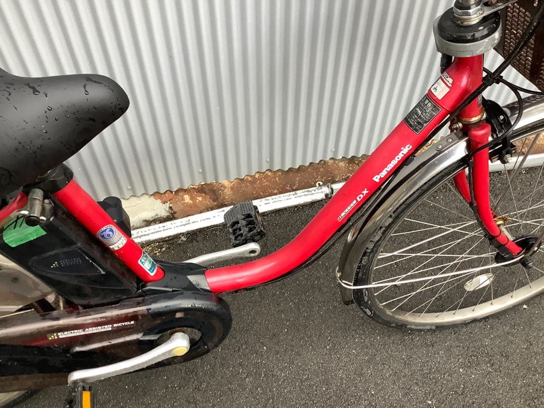 パナソニック新機種電動アシスト自転車vivi26インチレッドボディー