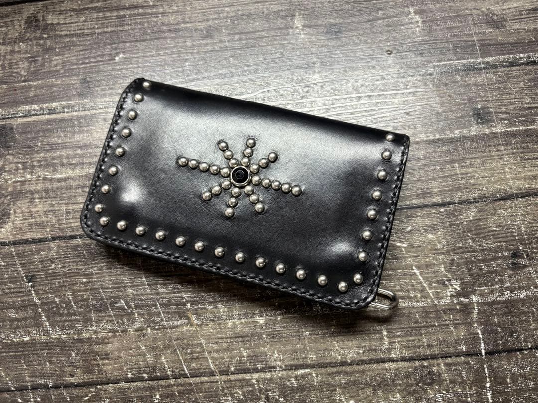 HORWEENクロムエクセルレザー　ストーンスタッズミドルトラッカーウォレット