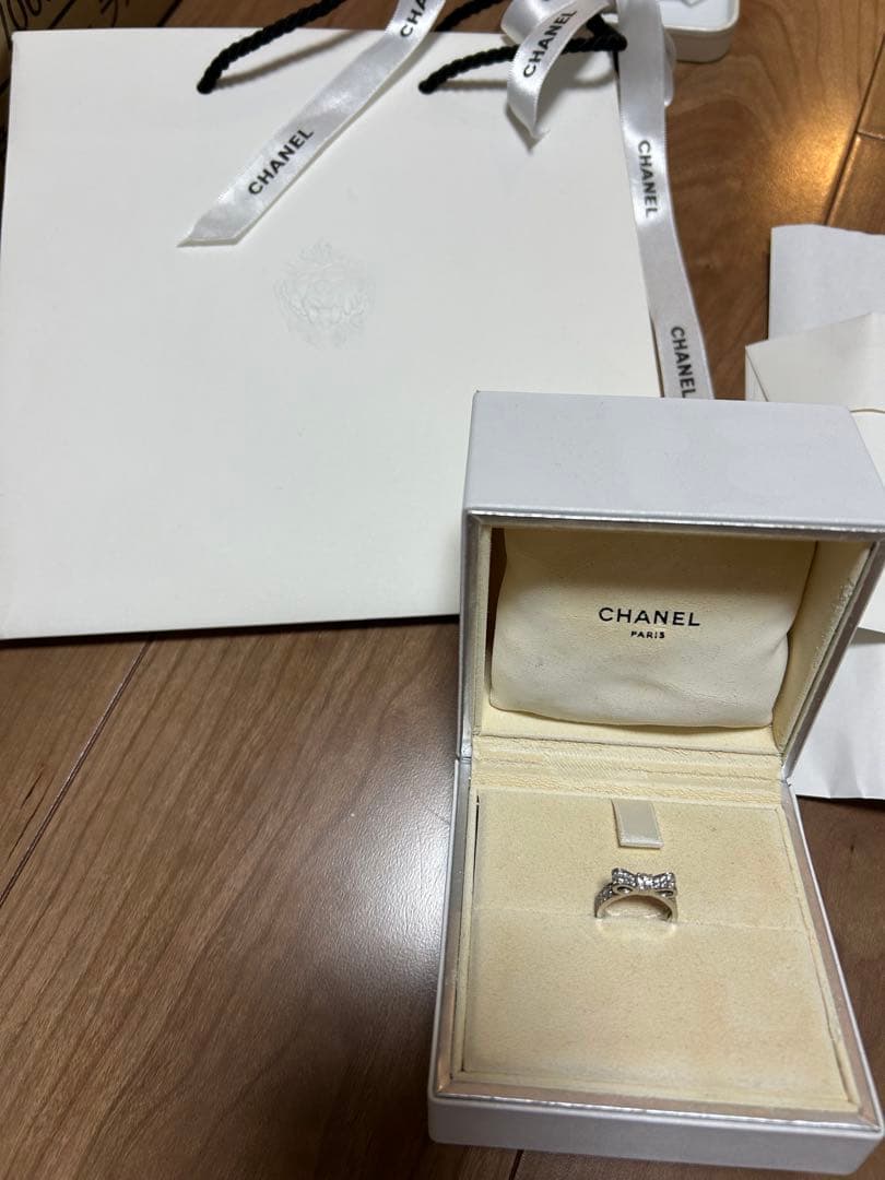 シャネル☆RUBAN WG/DIA0.20CT 2011年婚約指輪☆リボンリング