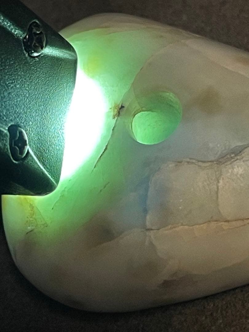 縄文期 翡翠製 緒締め玉形大珠　出土品　糸魚川翡翠