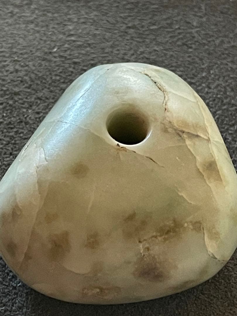 縄文期 翡翠製 緒締め玉形大珠　出土品　糸魚川翡翠