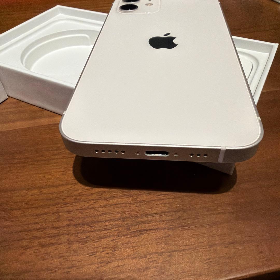 Apple iPhone 12 64GB ホワイト 本体