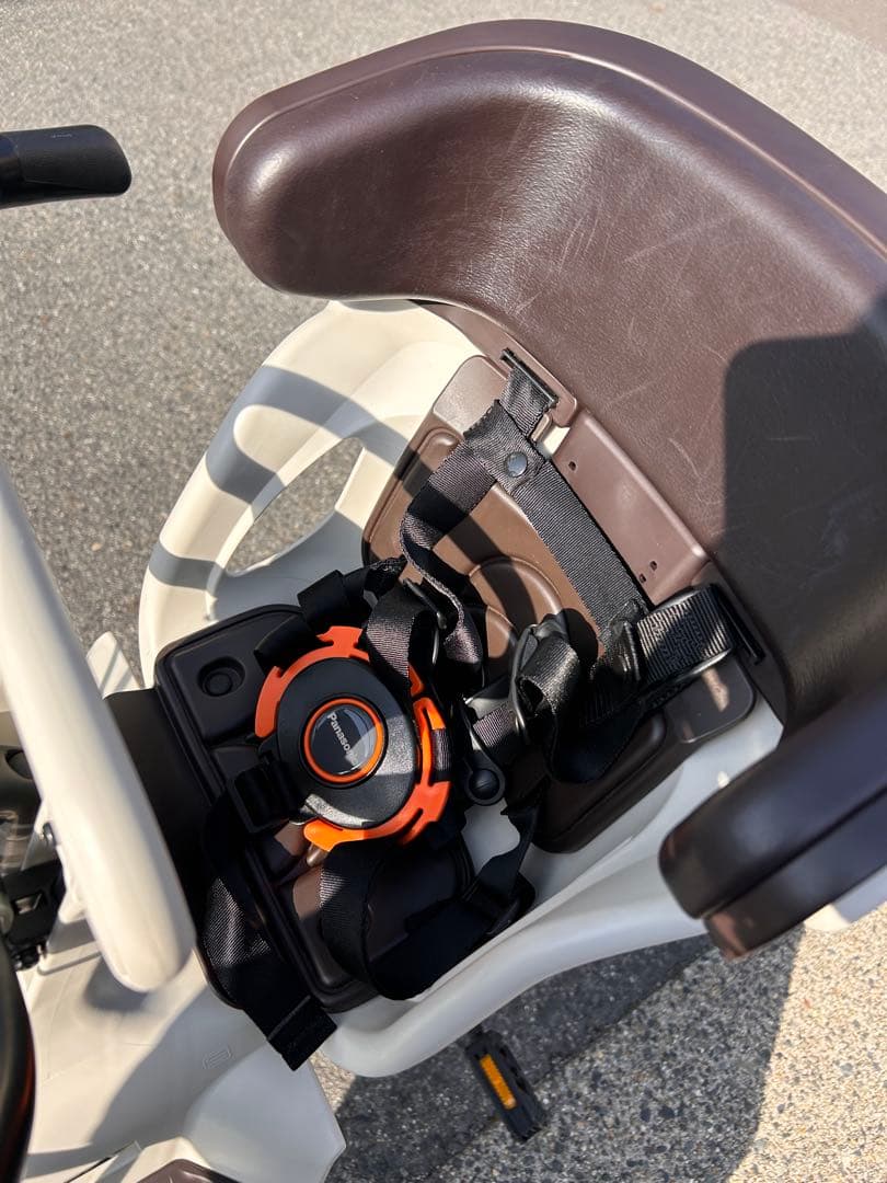 ギュットクルーム　電動アシスト自転車 チャイルドシート付　BE-FRD032