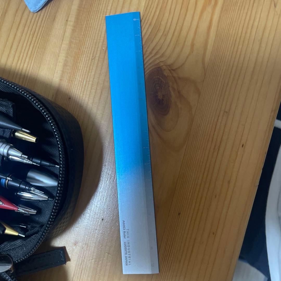 バッサー　シャーペンまとめ売り赤ヘキサなし　合計6万