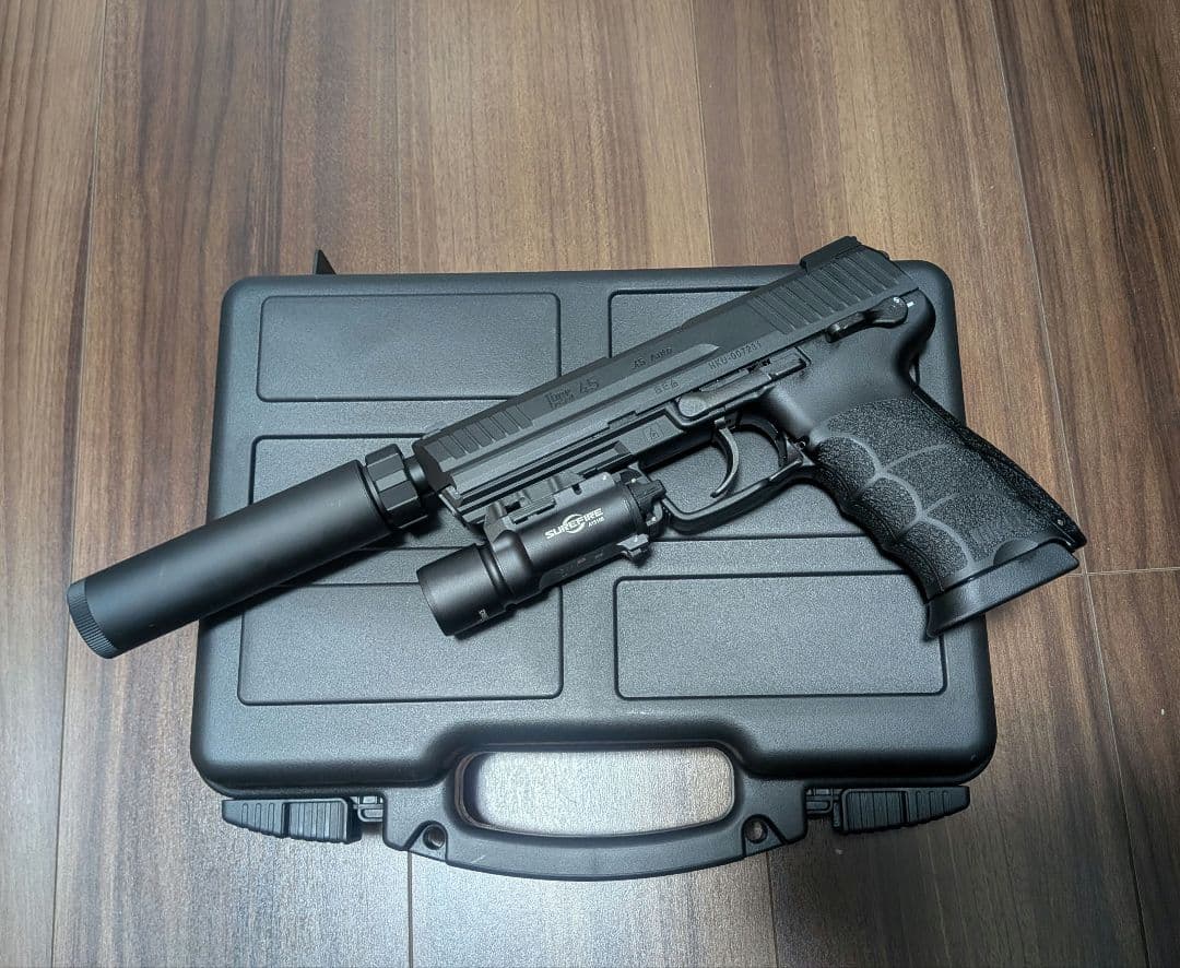 東京マルイHK45タクティカル X300レプリカとケースセット
