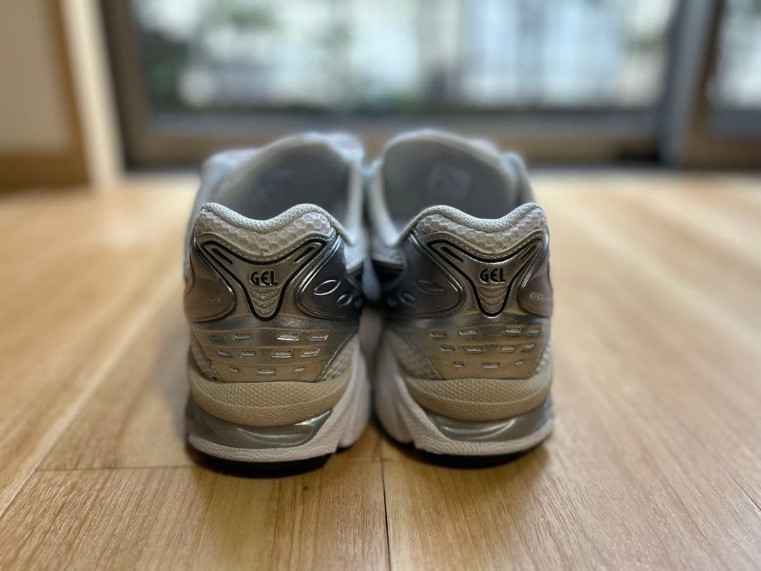 【美品】27cm ASICS GEL-KAYANOホワイト/シルバー ゲルカヤノ