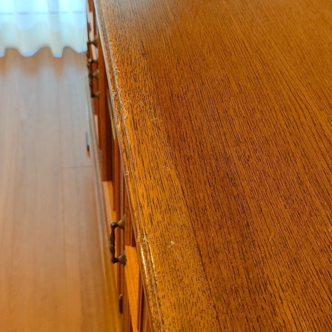 起立木工　アンティークキャビネット　ブルボーズレッグ　引出し2杯