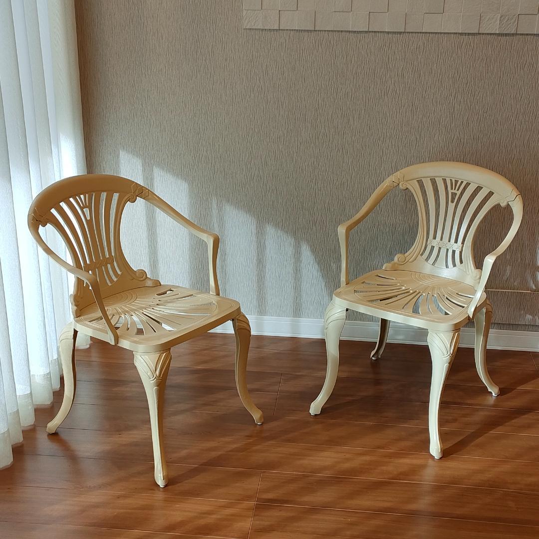 〈未使用〉ヒカリ　アームチェア　シェラトン　鋳物　2脚セット