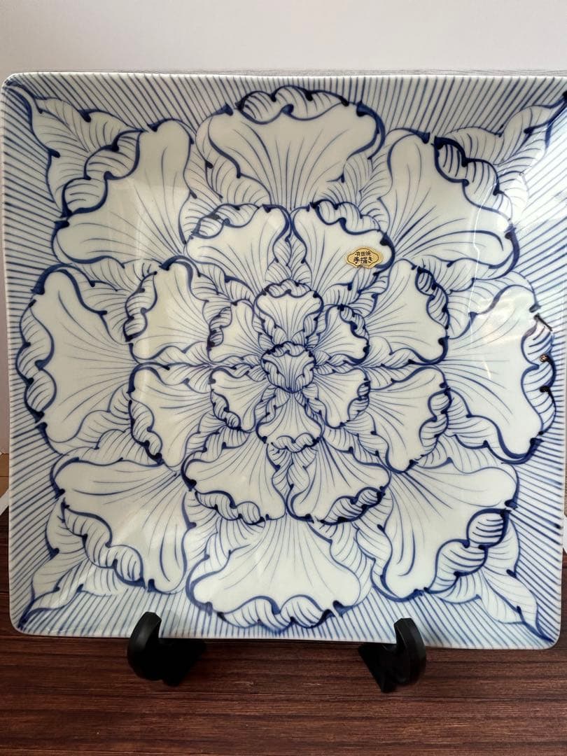 有田焼そうた窯　花弁紋9寸　正方形角盛皿