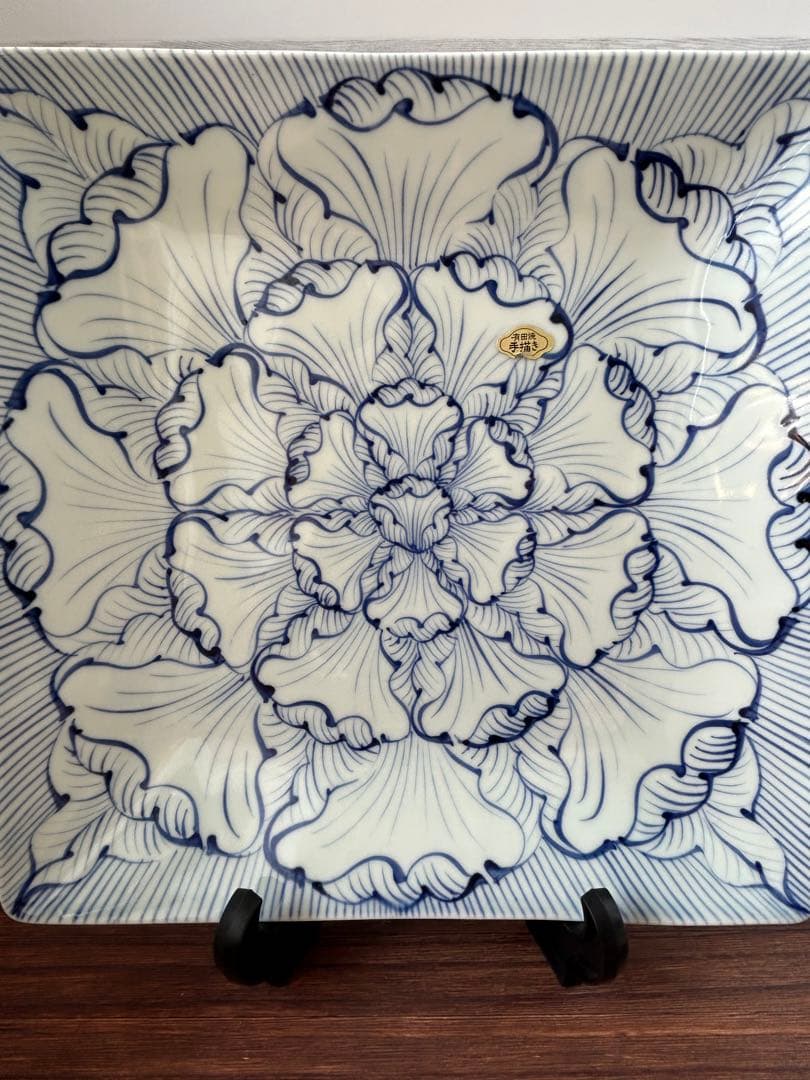 有田焼そうた窯　花弁紋9寸　正方形角盛皿