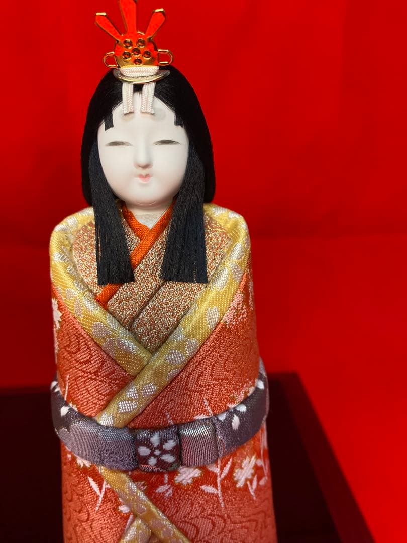 真多呂作　東京久月監製　木目込み人形　光栄立雛ガラスケース入