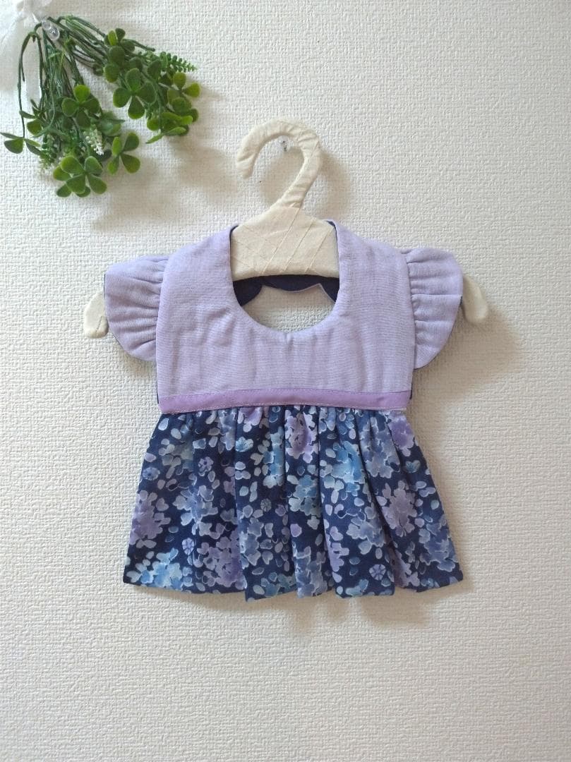 【送料無料】ボレロ風のフリフリワンピーススタイ(藍色)