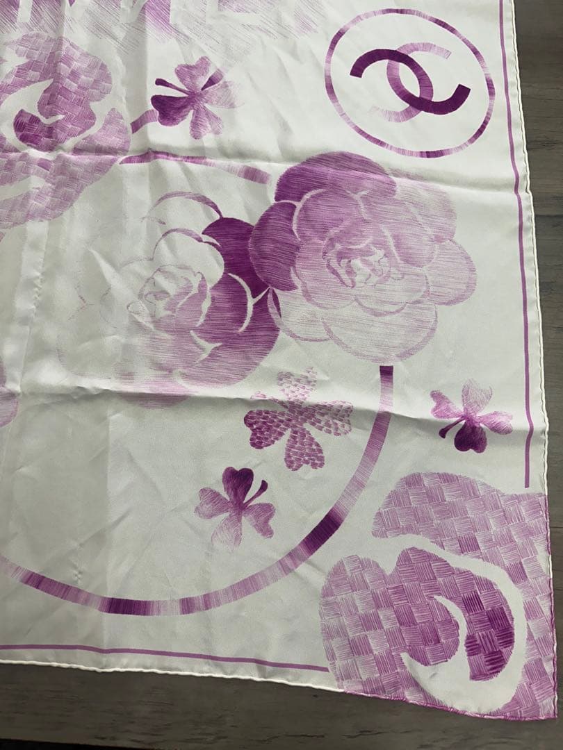 T*P様 美品！CHANEL 花柄スカーフ 紫 約86cm x 86cm