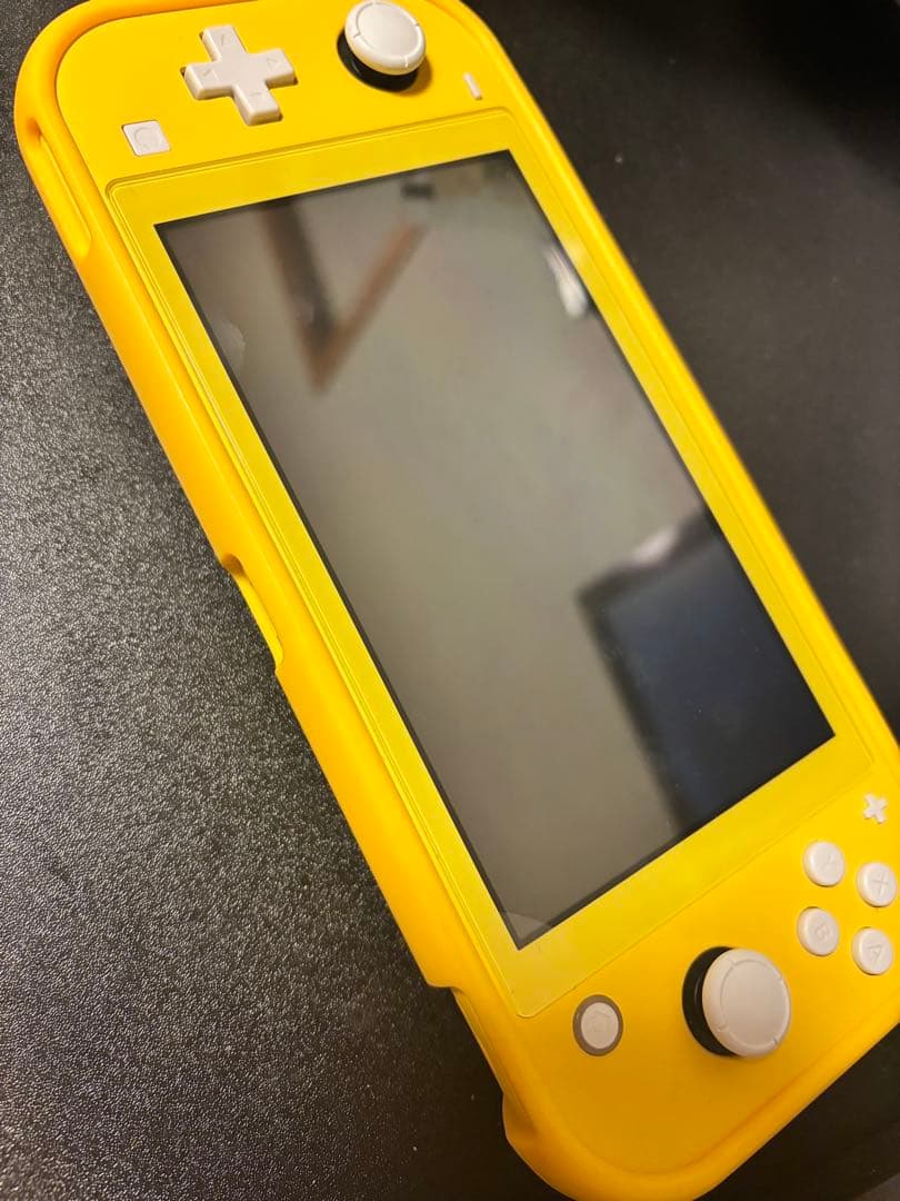Nintendo Switch Lite イエロー(ケース付属)